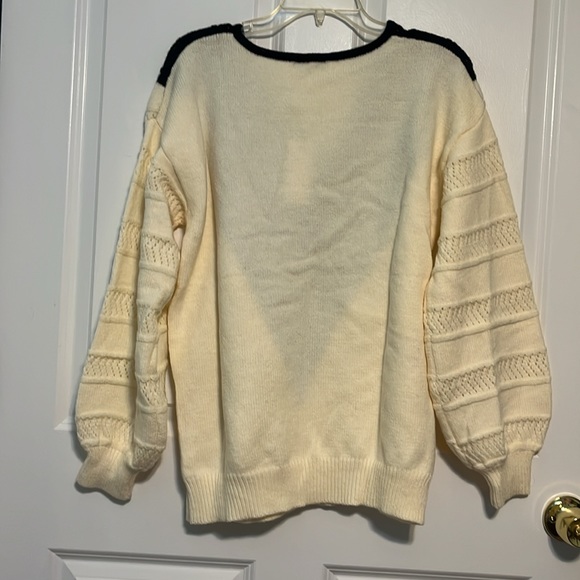 NWT Kaily K ~Ivory/black open knit V-neck sweater ~ sz Large - Picture 4 of 7